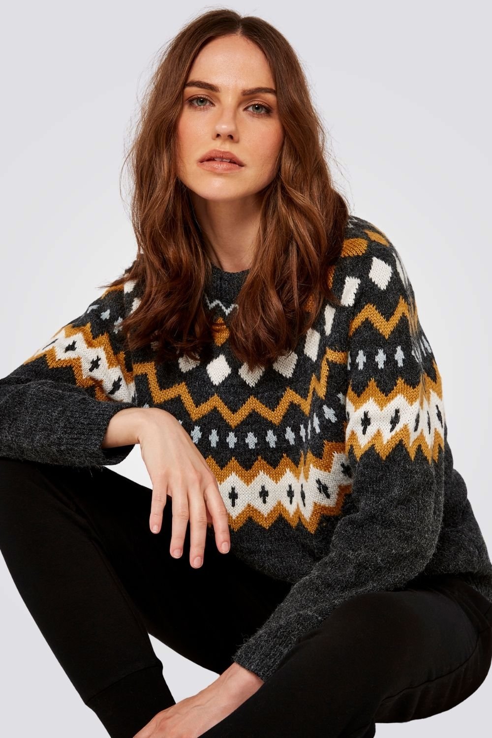 APRICOT - סוודר אפור עם עיטורים - MASHBIR//365