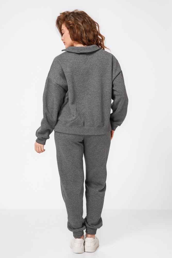 KENNETH COLE - סווטשירט פולו עם צווארון וי בצבע אפור - MASHBIR//365