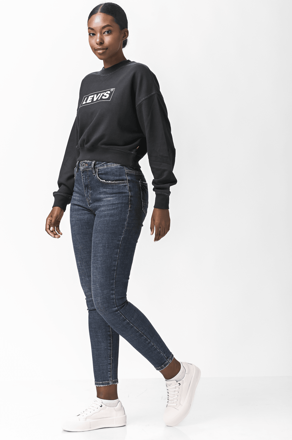 LEVI'S - סווטשירט GRAPHIC LAUNDRY DAY CREWNECK שחור - MASHBIR//365