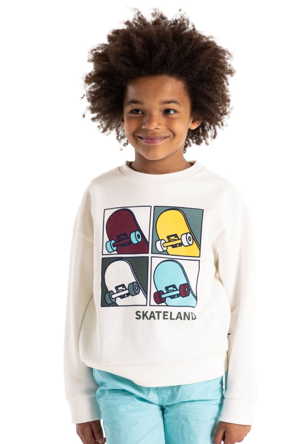 OKAIDI - סווטשירט ילדים לבן עם הדפס סקייטבורד - MASHBIR//365
