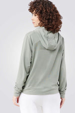 UNDER ARMOUR - סווטשירט קפוצ'ון לנשים בצבע ירוק - MASHBIR//365