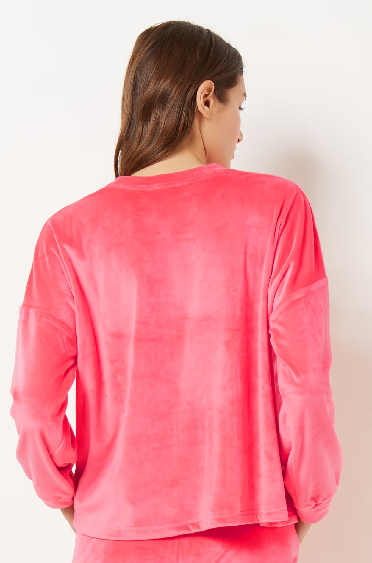 ETAM - סווטשירט קטיפתי DUNKAN בצבע פוקסיה - MASHBIR//365