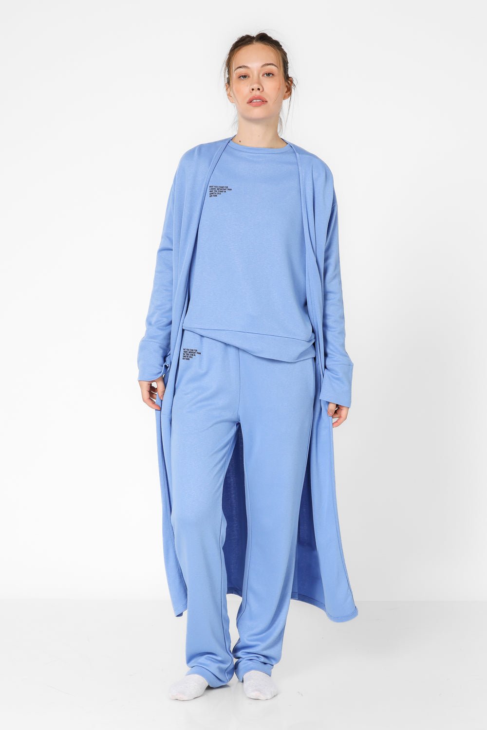 KENNETH COLE - סווטשירט לאונג' עם כיתוב לוגו בצבע תכלת - MASHBIR//365