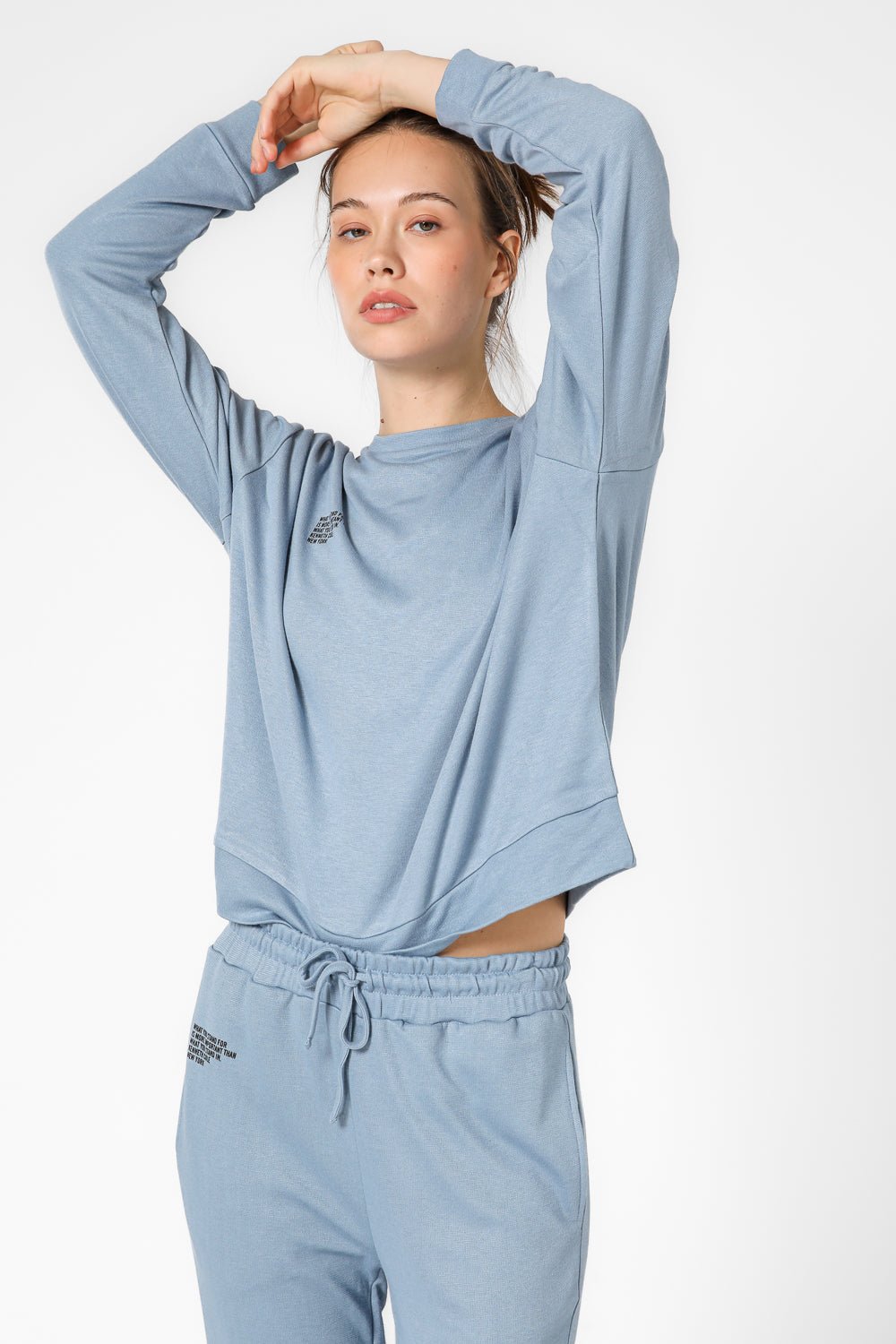 KENNETH COLE - סווטשירט לאונג' עם כיתוב לוגו בצבע כחול - MASHBIR//365