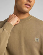 LEE - סווטשירט לגבר בצבע חאקי - MASHBIR//365