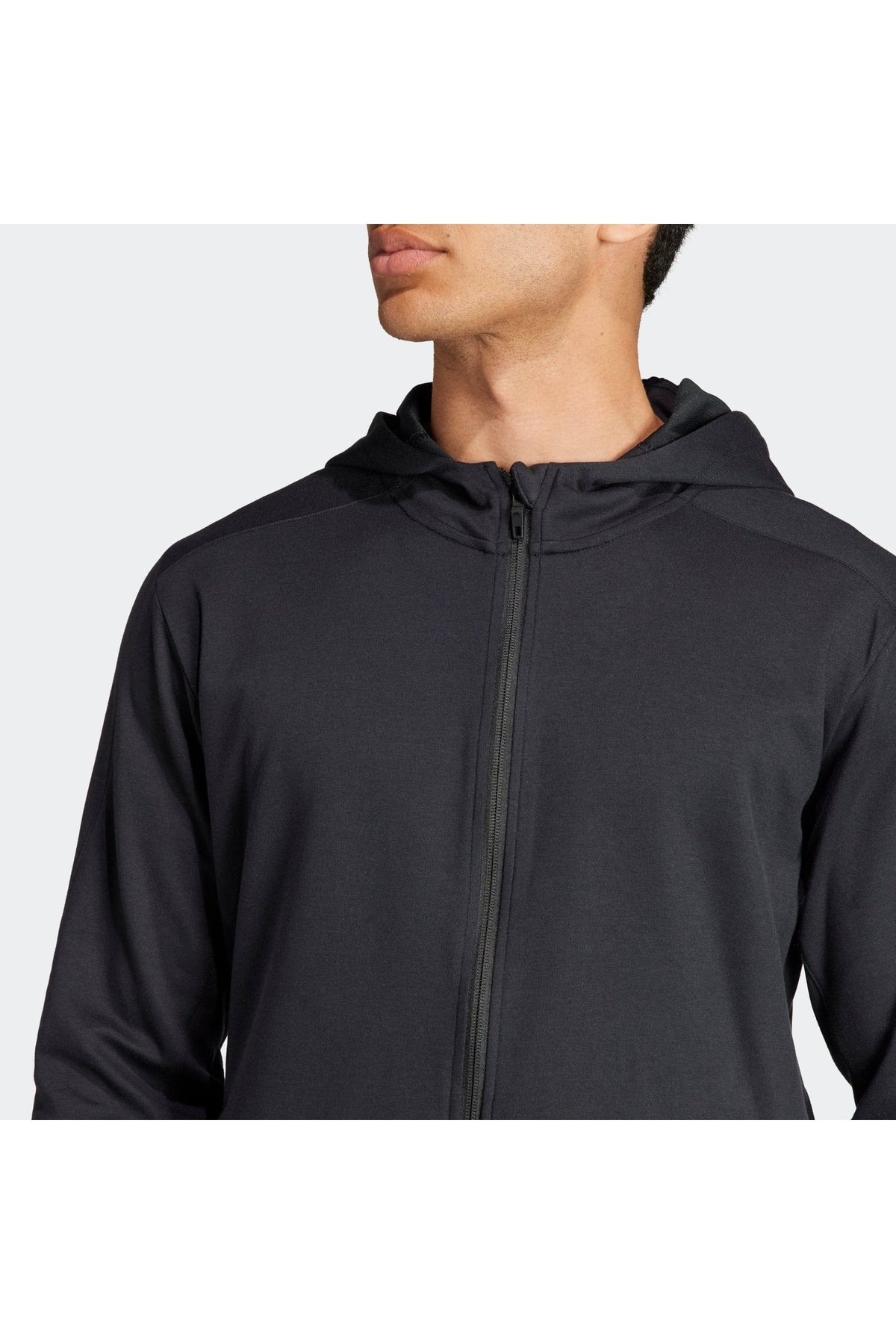 ADIDAS - סווטשירט לגברים OGA BASE בצבע שחור - MASHBIR//365