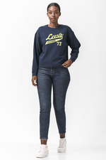 LEVI'S - סווטשירט לוגו בצבע נייבי עם כיתוב ירוק - MASHBIR//365