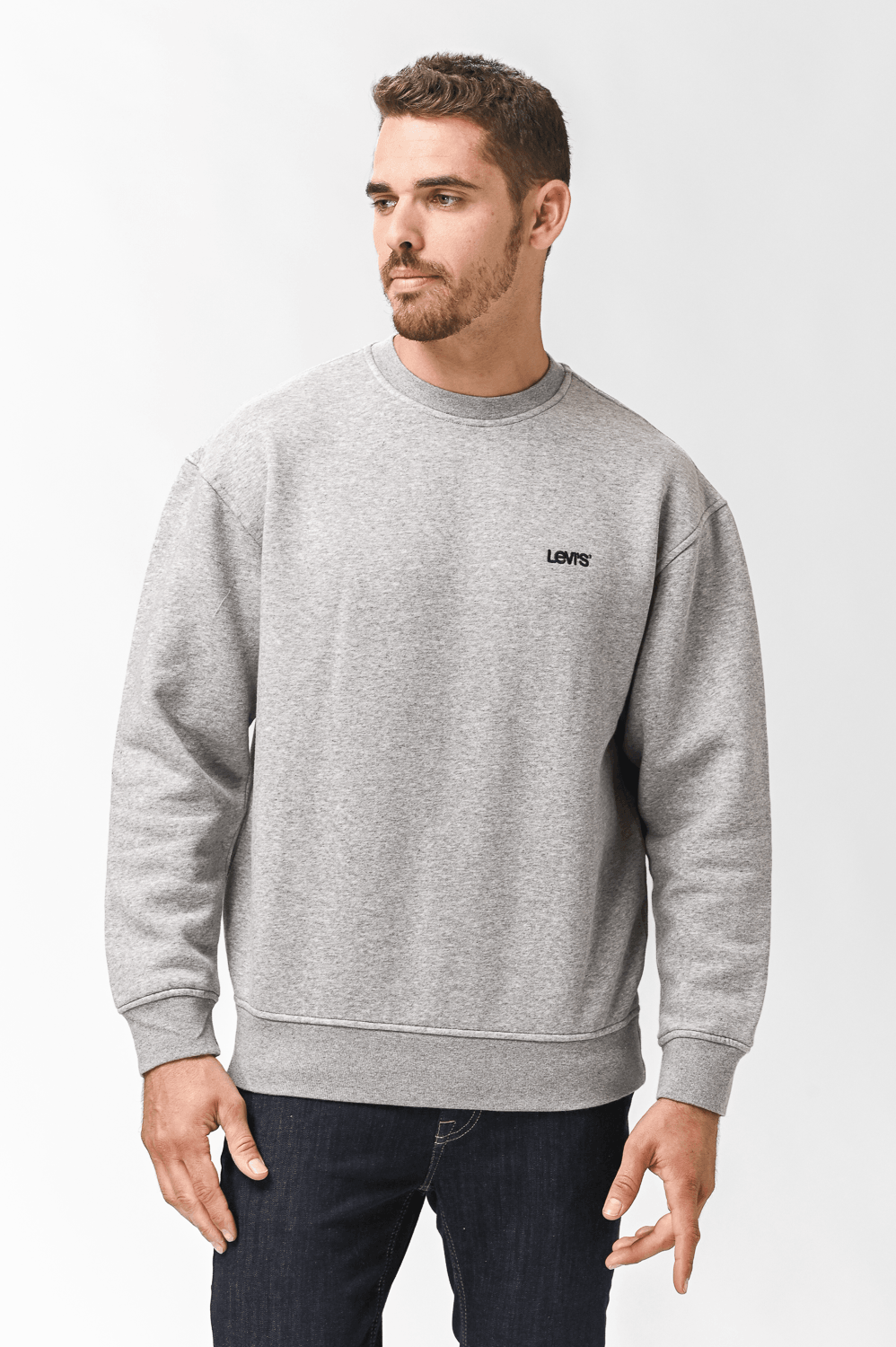 LEVI'S - סווטשירט עם כיתוב לוגו בצבע אפור - MASHBIR//365