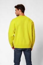 LEVI'S - סווטשירט עם כיתוב לוגו בצבע צהוב - MASHBIR//365