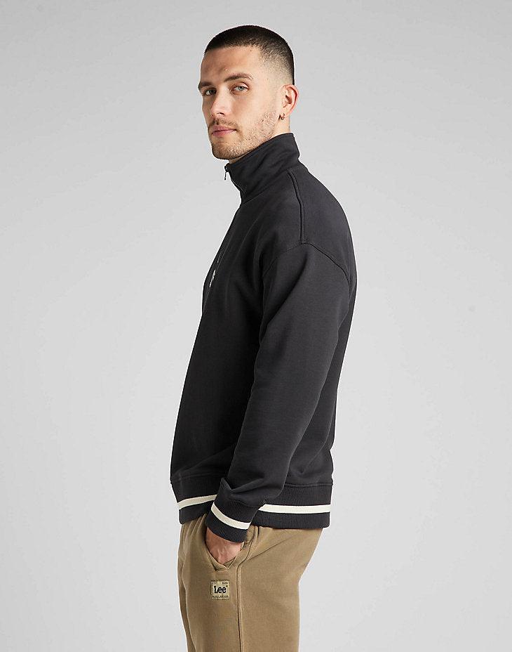 LEE - סווטשירט עם צווארון גבוה בצבע שחור - MASHBIR//365