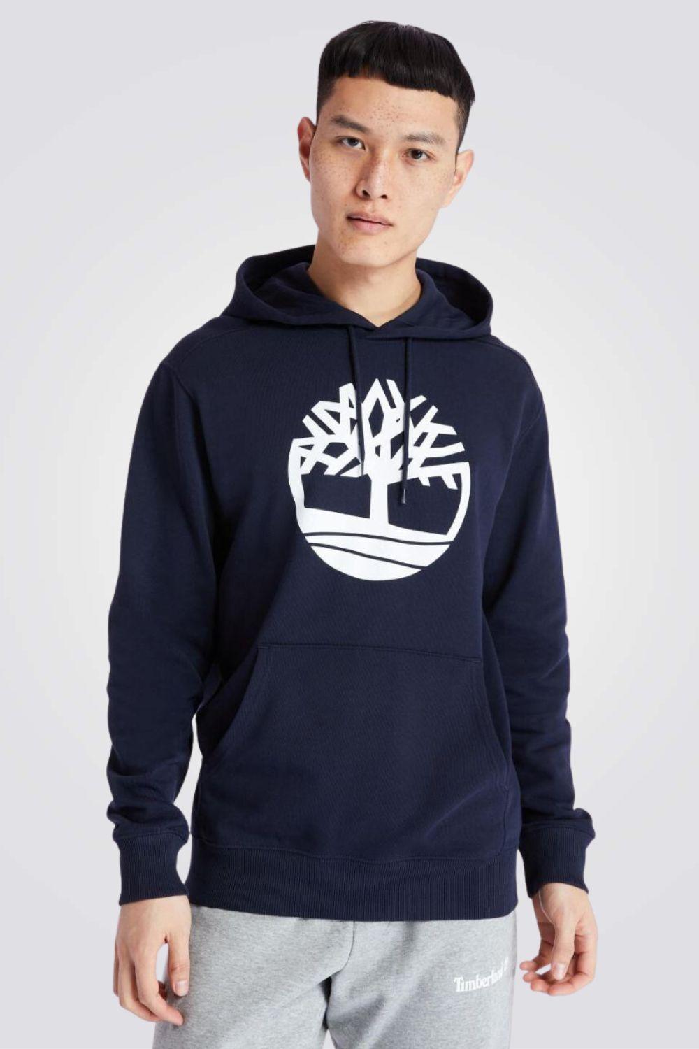 TIMBERLAND - סווטשירט כחול עם כובע והדפס לוגו עץ - MASHBIR//365