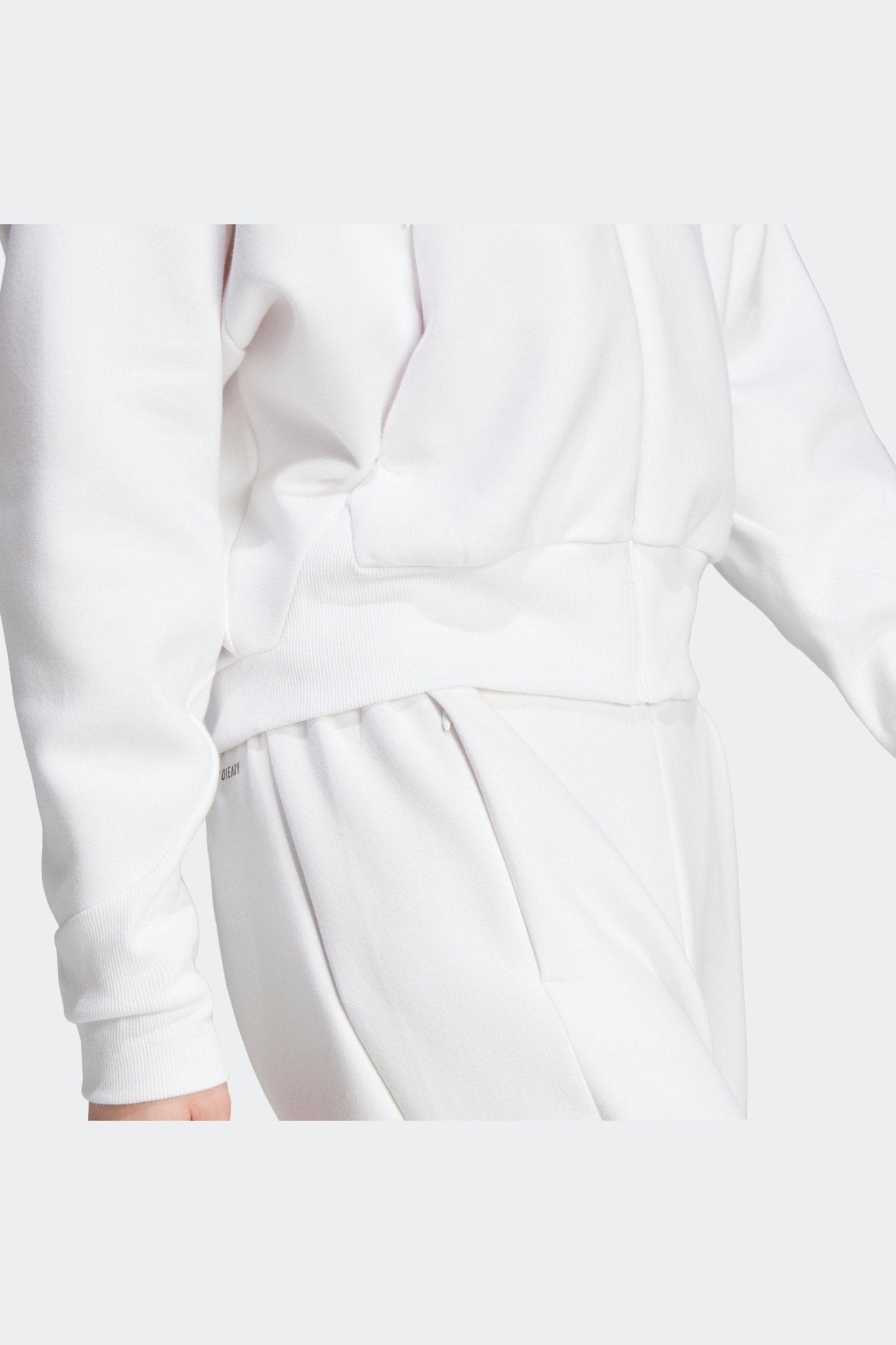 ADIDAS - סווטשרט לנשים Z.N.E FULL בצבע לבן - MASHBIR//365