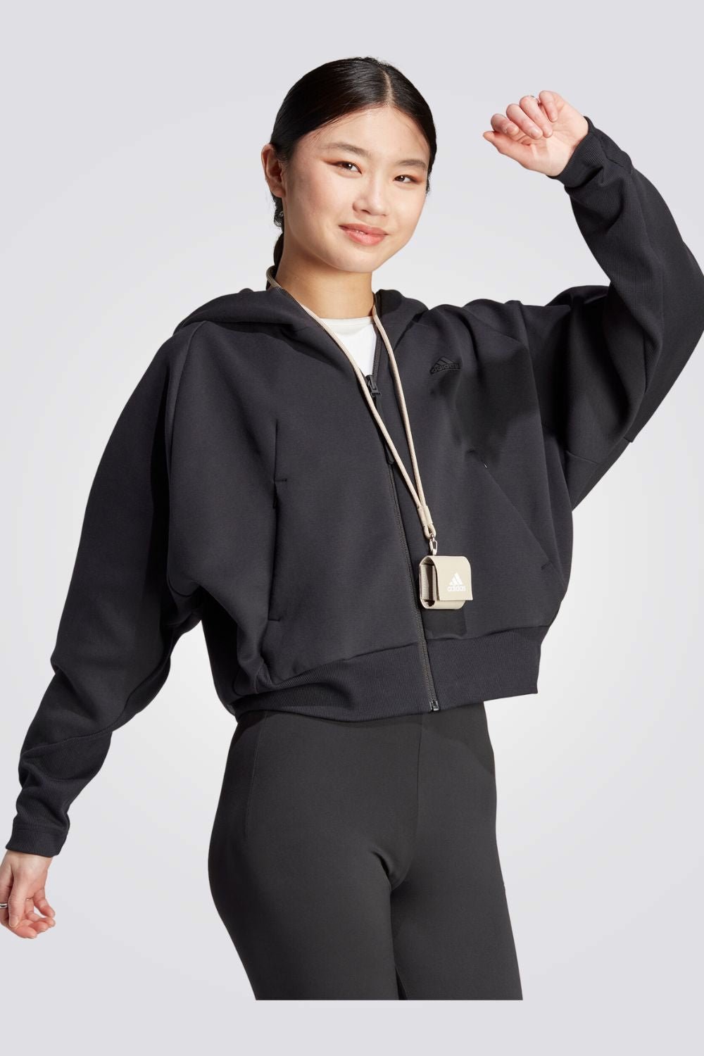 ADIDAS - סווטשרט לנשים Z.N.E FULL בצבע שחור - MASHBIR//365