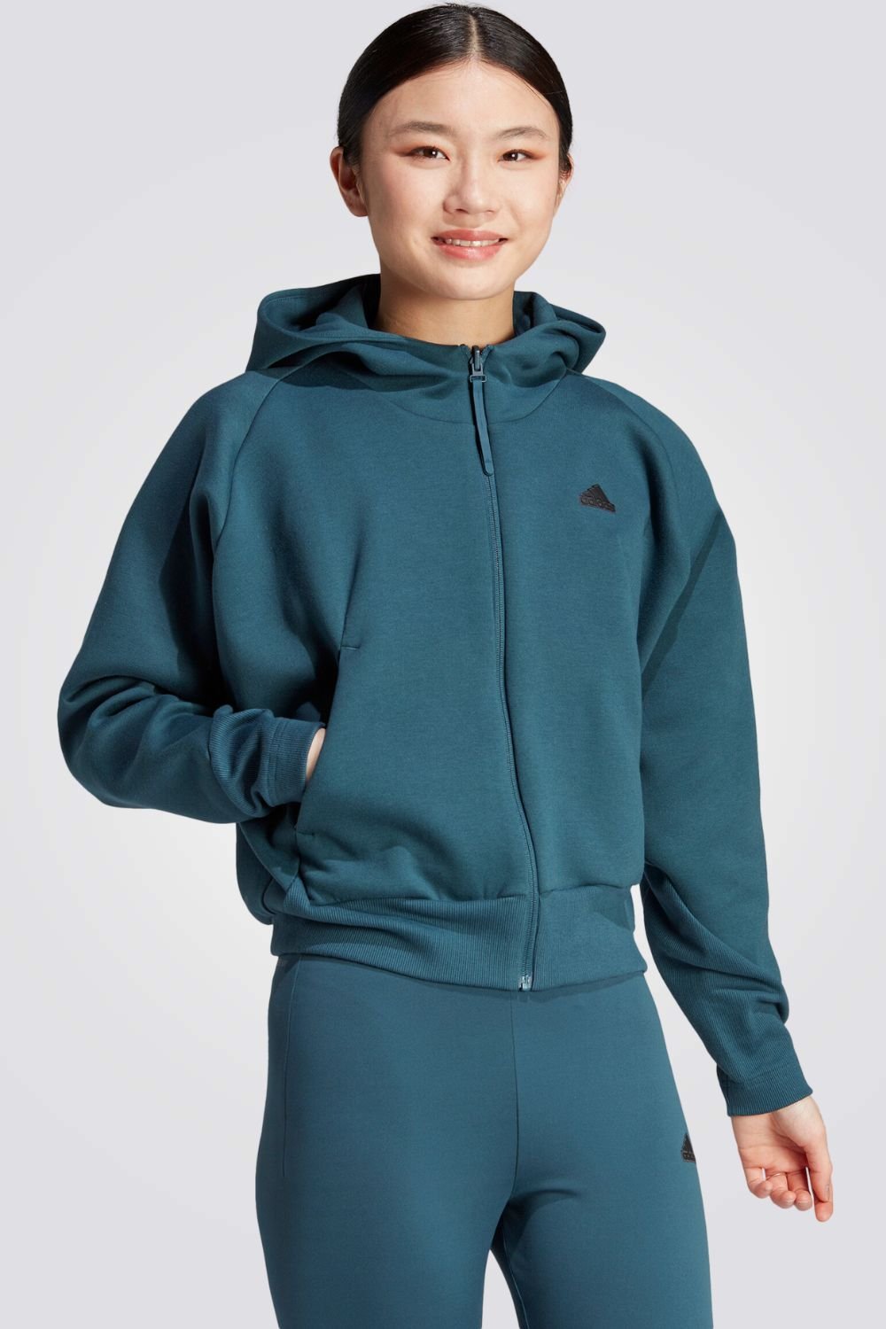 ADIDAS - סווטשרט לנשים Z.N.E FULL בצבע כחול - MASHBIR//365