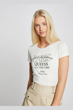 חולצת הדפס QUEENS - MASHBIR//365