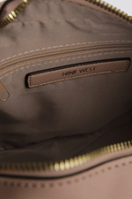NINE WEST - תיק צד בצבע ורוד - MASHBIR//365