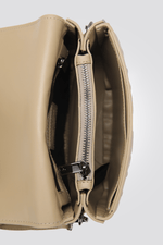 KENNETH COLE - תיק צד CROSSBODY TOTE דמוי עור בצבע בז' - MASHBIR//365