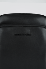 KENNETH COLE - תיק צד עור לגבר בצבע שחור - MASHBIR//365