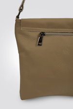 MARTIN JONES - תיק צד עור נשים בצבע בז' - MASHBIR//365