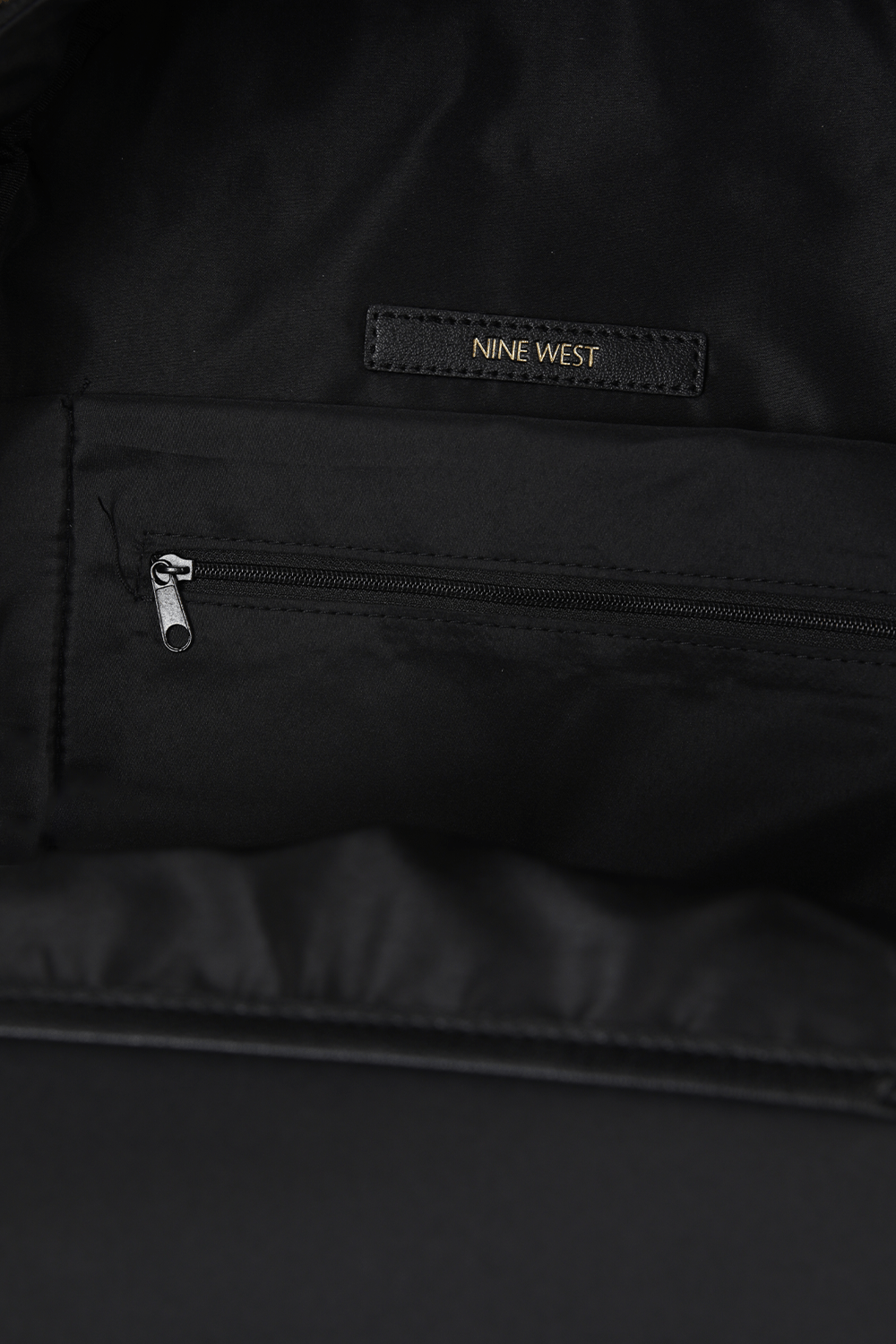 NINE WEST - תיק גב בצבע שחור - MASHBIR//365