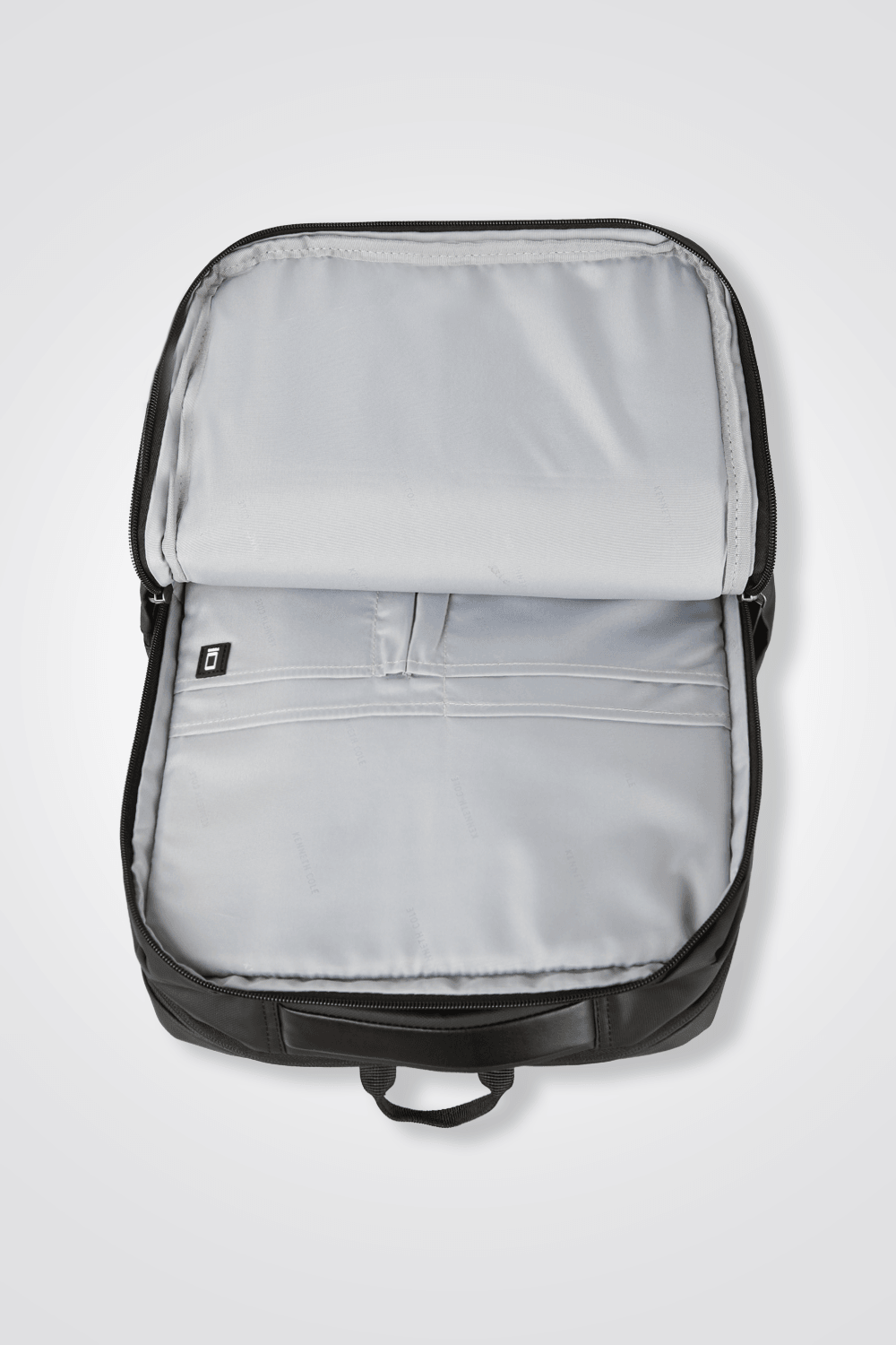 KENNETH COLE - תיק גב סגירה מרובעת שחור - MASHBIR//365