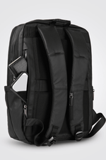 KENNETH COLE - תיק גב סגירה מרובעת שחור - MASHBIR//365