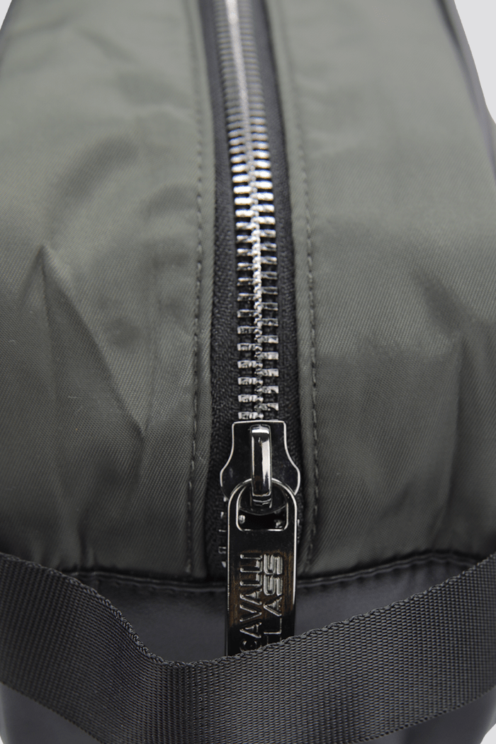 CAVALLI - תיק רחצה בצבע ירוק זית - MASHBIR//365