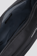 KENNETH COLE - תיק רחצה בצבע שחור - MASHBIR//365