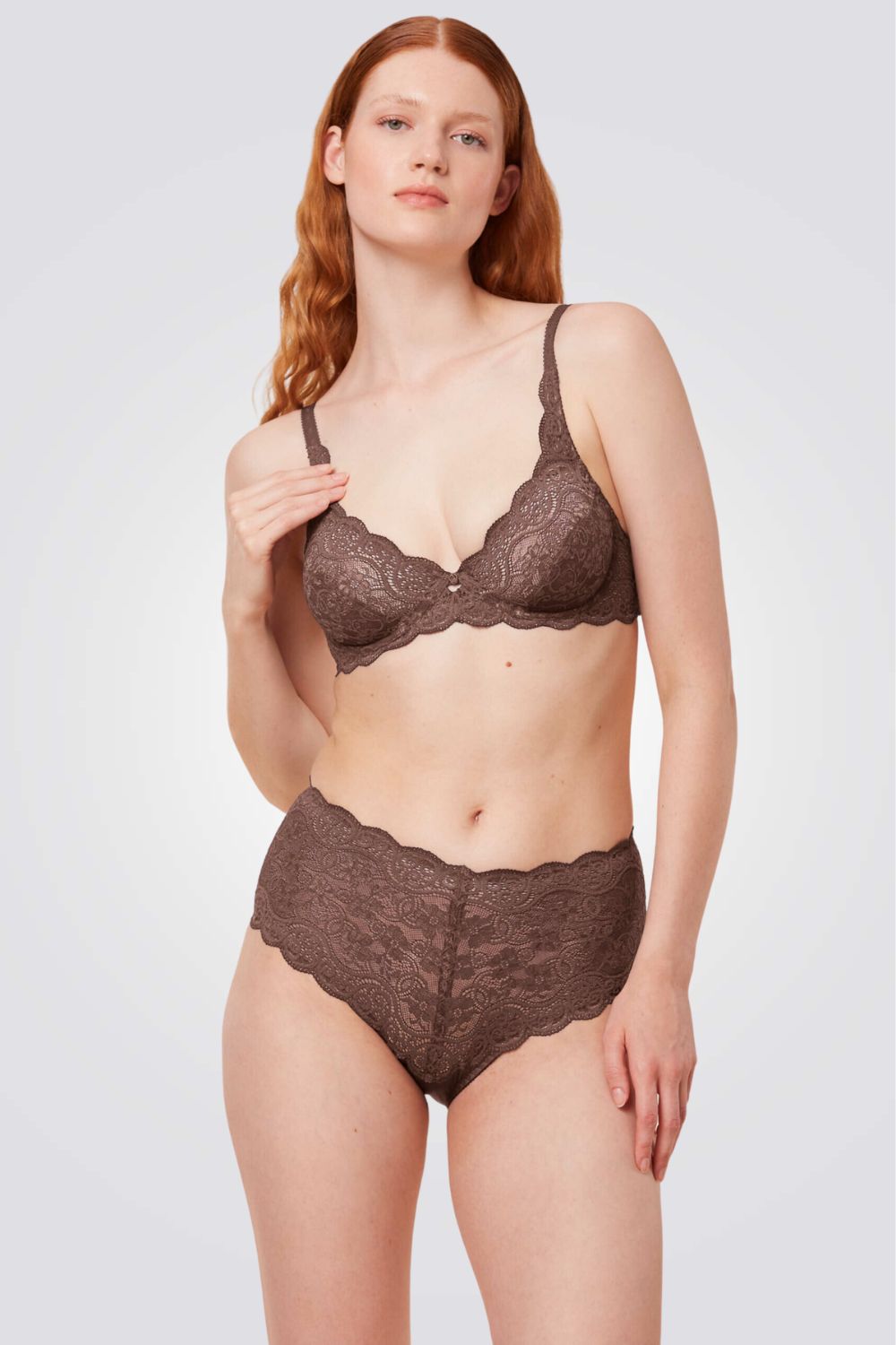 TRIUMPH - תחתון תחרה מקסי Amourette 300 Maxi X בצבע חום - MASHBIR//365