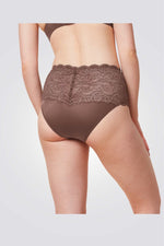 TRIUMPH - תחתון תחרה מקסי Amourette 300 Maxi X בצבע חום - MASHBIR//365