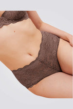 TRIUMPH - תחתון תחרה מקסי Amourette 300 Maxi X בצבע חום - MASHBIR//365