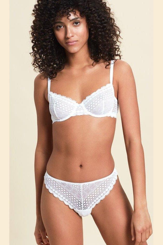 ETAM - תחתוני טנגה תחרה CHERIE CHERIE בצבע לבן - MASHBIR//365