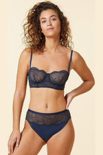 ETAM - תחתוני טנגה תחרה FLEXI LACE נייבי - MASHBIR//365