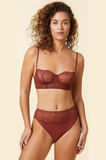 ETAM - תחתוני טנגה תחרה FLEXI LACE טרקוטה - MASHBIR//365