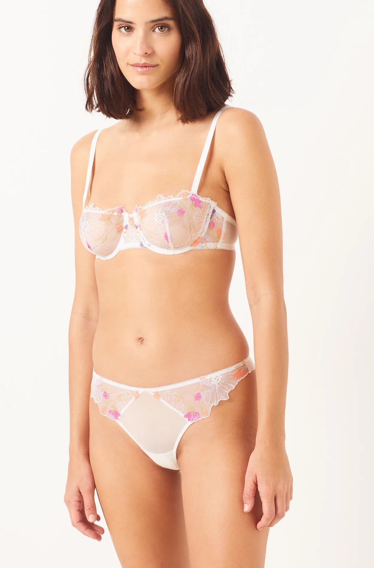 ETAM - תחתוני טנגה טול בשילוב רקמה GARDEN קרם - MASHBIR//365