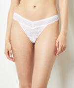 ETAM - תחתוני חוטיני תחרה IDOLE בצבע לבן - MASHBIR//365