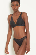 ETAM - תחתוני חוטיני תחרה IDOLE בצבע שחור - MASHBIR//365