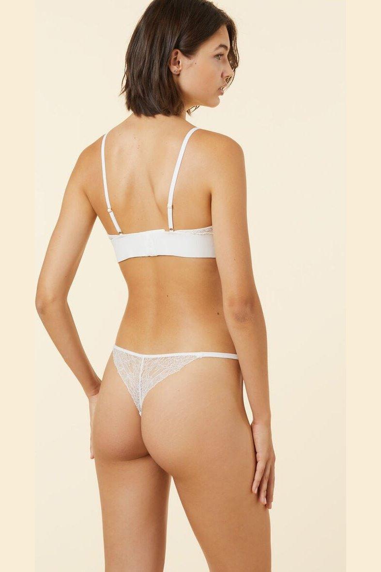 ETAM - תחתוני חוטיני תחרה SENTIMENT בצבע לבן - MASHBIR//365