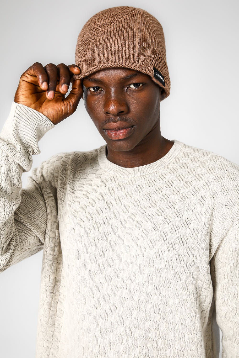 KENNETH COLE - כובע גרב לגבר בצבע חום - MASHBIR//365