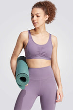 ADIDAS - טופ אימון לנשים COREESSENTIALS בצבע סגול - MASHBIR//365