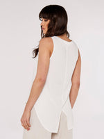 APRICOT - חולצה אלגנטית עם כפתורים בצבע לבן - MASHBIR//365