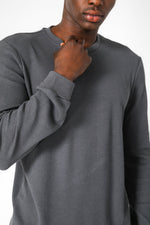 DELTA - חולצה ארוכה דקה מבד וופל בצבע אפור - MASHBIR//365