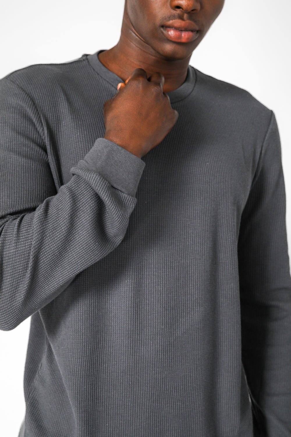 DELTA - חולצה ארוכה דקה מבד וופל בצבע אפור - MASHBIR//365