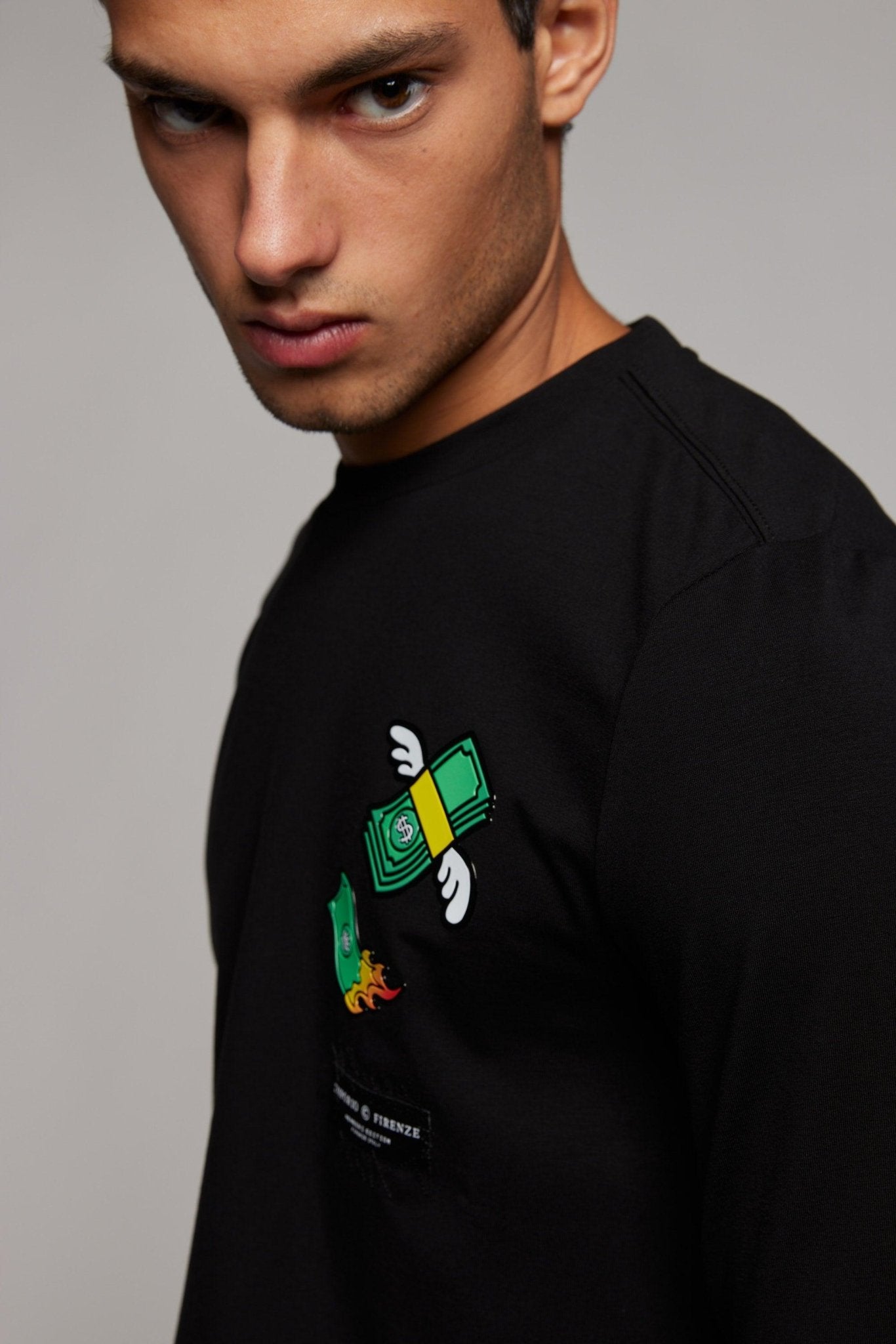 EMPORIO VALENTINI - חולצה בצבע שחור עם הדפס דולרים - MASHBIR//365