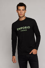 EMPORIO VALENTINI - חולצה בצבע שחור עם כיתוב לוגו ירוק - MASHBIR//365