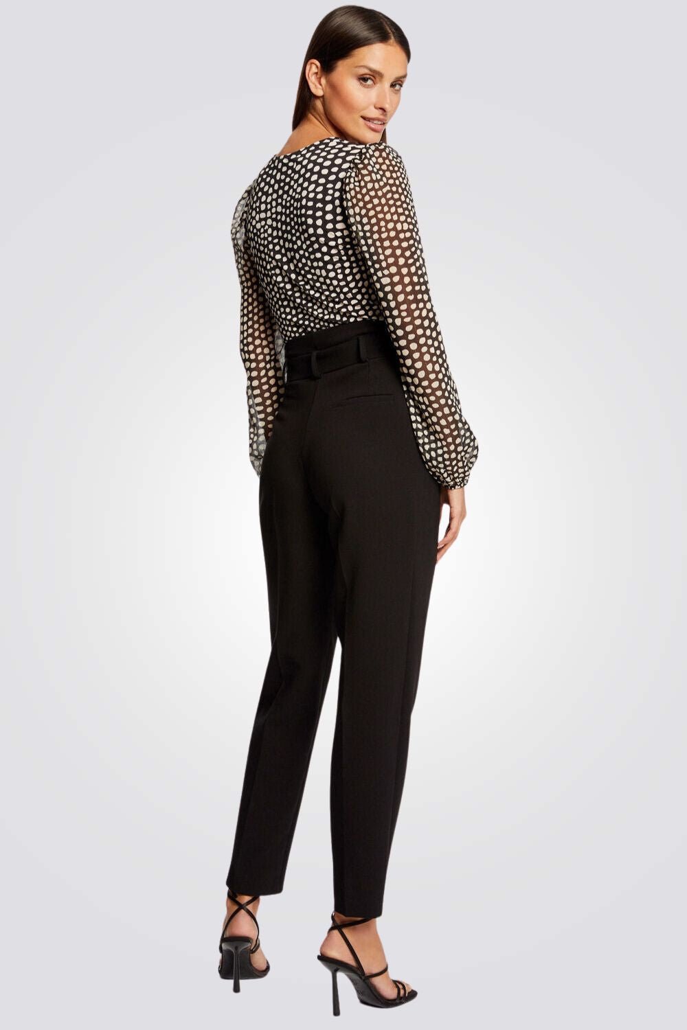 MORGAN - חולצה בהדפס נקודות בצבע שחור - MASHBIR//365