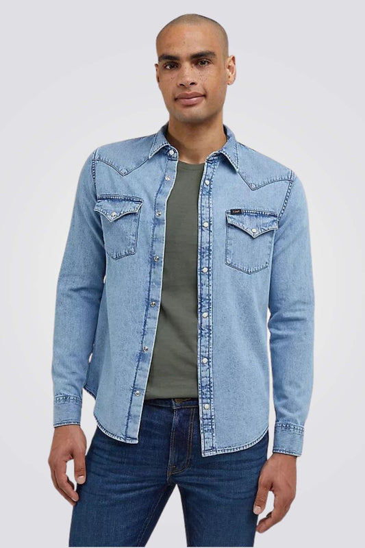 LEE - חולצה ג'ינס מכופתרת לגברים REGULAR WESTERN בצבע כחול בהיר - MASHBIR//365