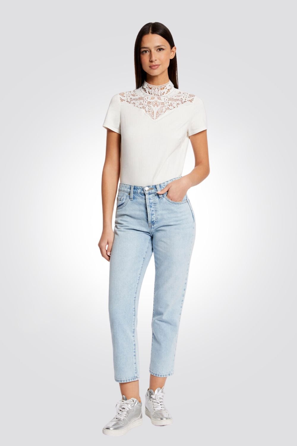 MORGAN - חולצה קצרה עם תחרה בצבע לבן - MASHBIR//365