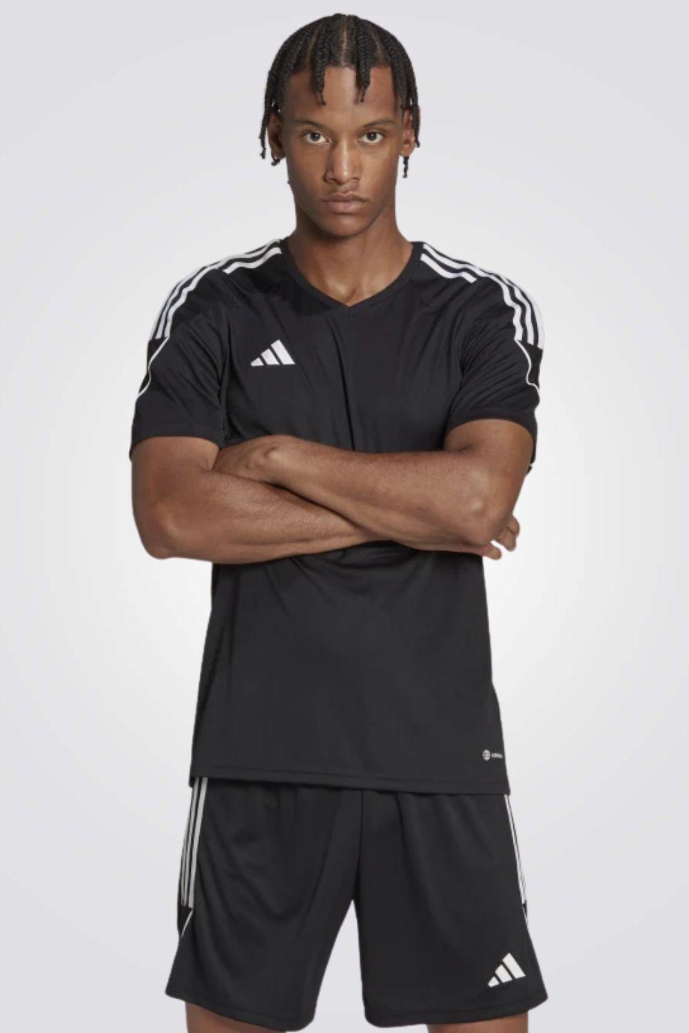 ADIDAS - חולצה לגבר TIRO 23 בצבע שחור - MASHBIR//365