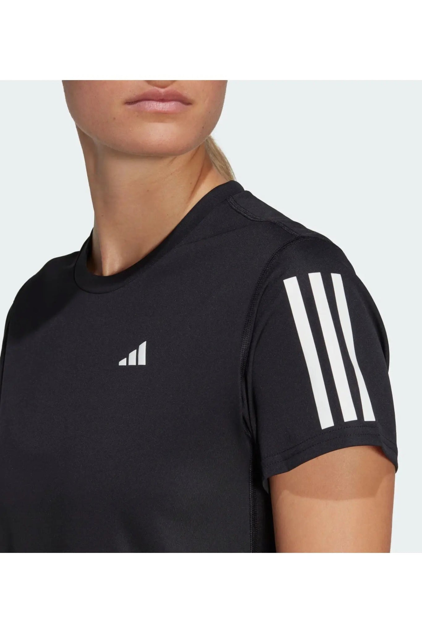 ADIDAS - חולצה לנשים OWN THE RUN בצבע שחור - MASHBIR//365